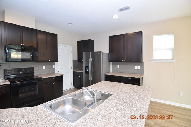 Building Photo - 16019 Hutton Ln