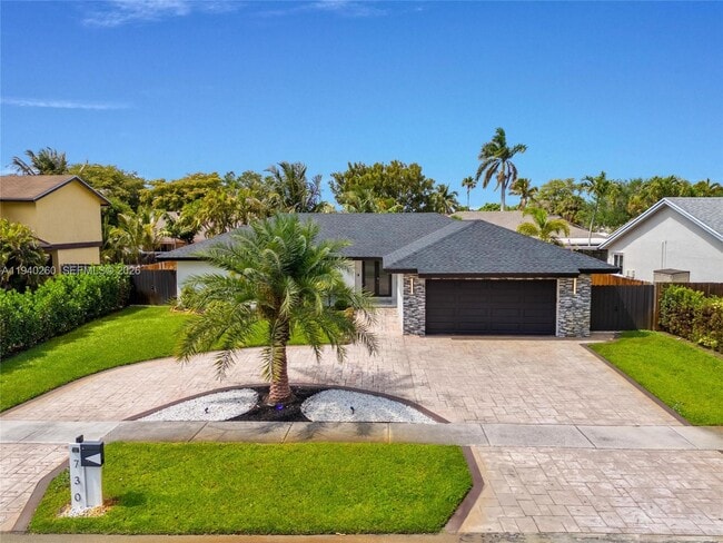 Building Photo - 730 SW 95 Terrace