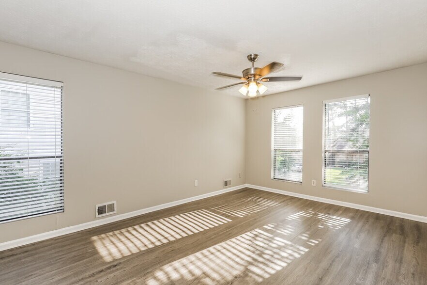 Building Photo - 8754 Edenton Way