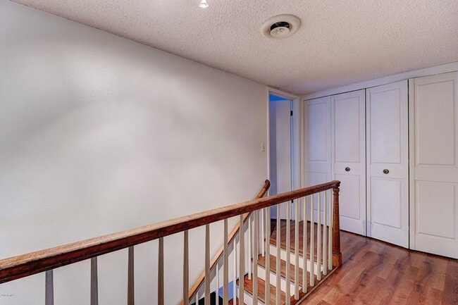 Building Photo - **SPECTACULAR - 2BEDROOM/3BATHROOM CONDO I...