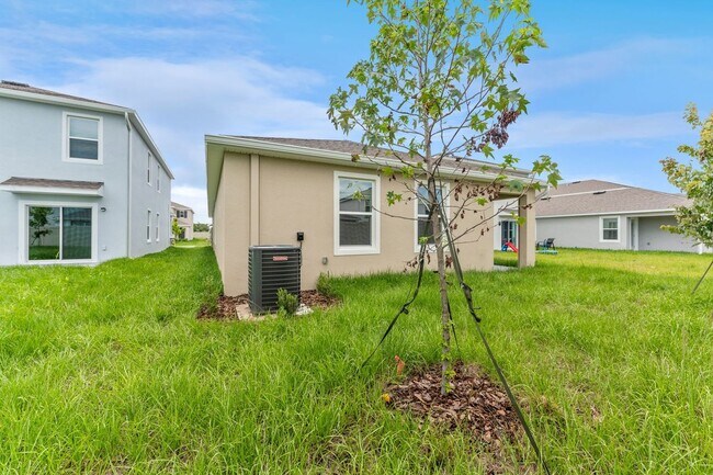 Building Photo - 10583 Dusty Boot Rd
