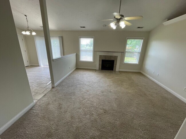 Building Photo - 1417 Shining Armor Ln