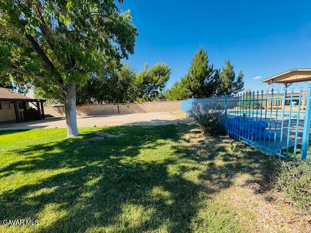 Building Photo - 42636 Roadrunner Way