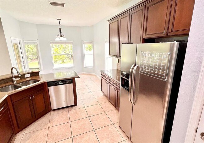 Building Photo - 10319 Willow Ridge Loop