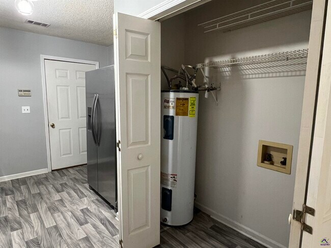 Building Photo - 2268 Unaliyi Trail