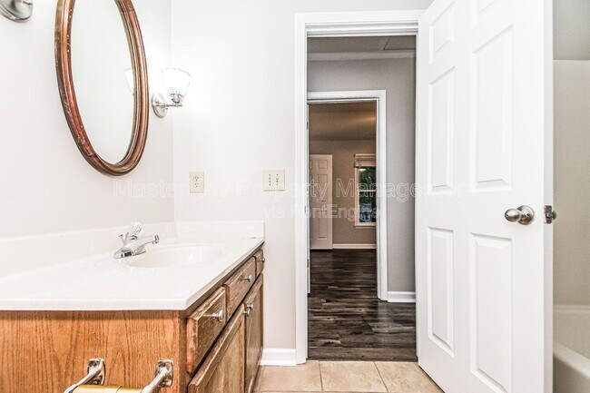 Building Photo - 407 E Dynasty Dr