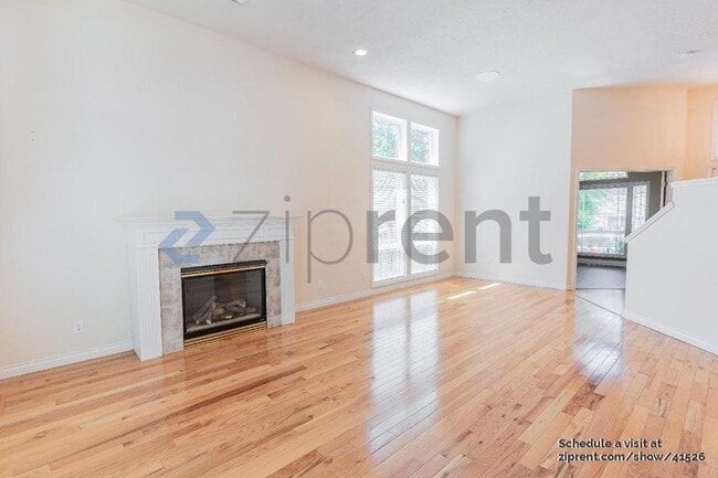 Building Photo - 16124 Baccarat Way