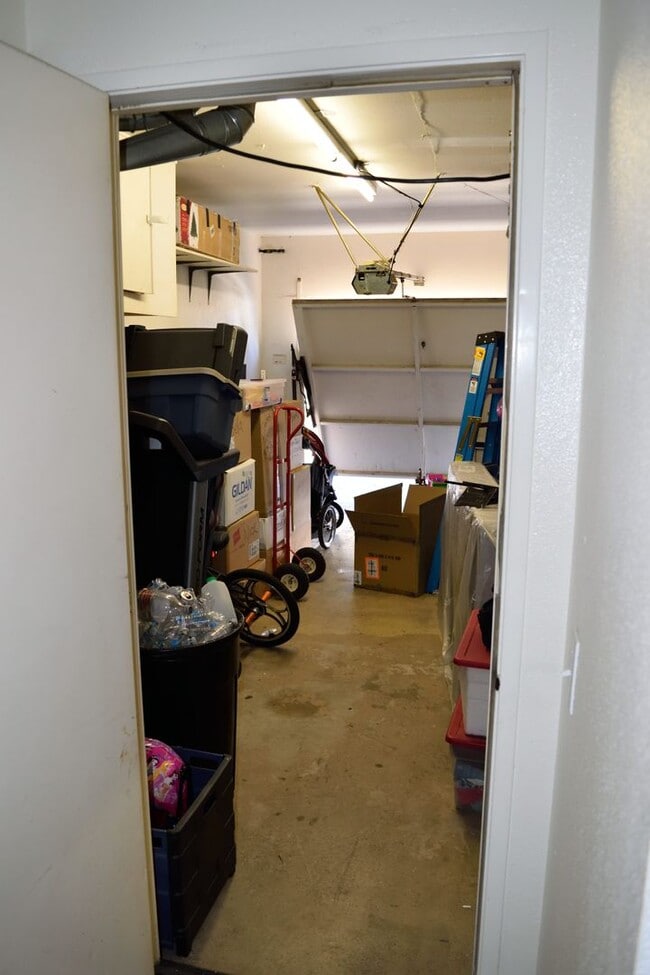Building Photo - Oxnard Condominium 1 Bedroom 1 Bathroom pr...