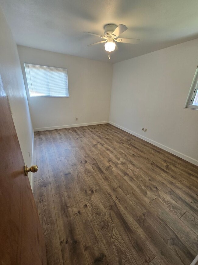 Building Photo - 1021 Orchid Ave