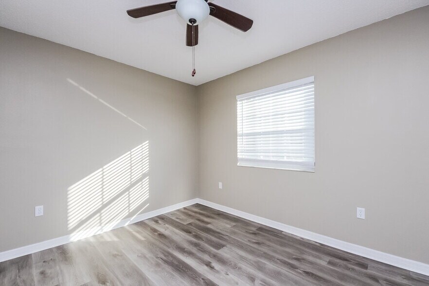 Building Photo - 1719 Orange View Way