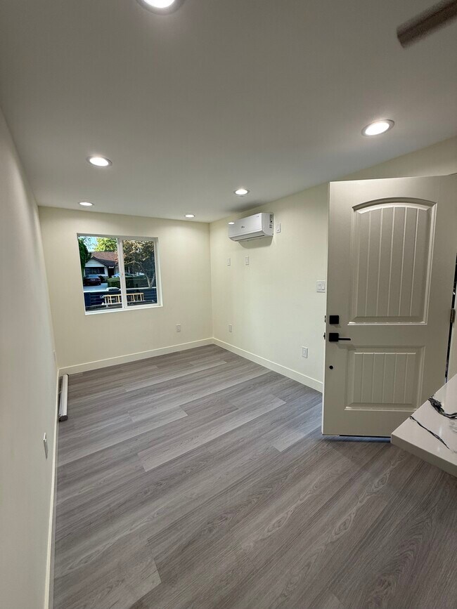 Building Photo - 18633 Community St