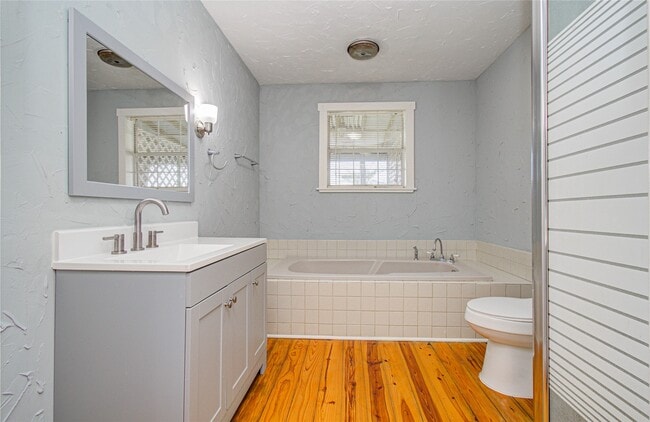 Building Photo - 15510 Cypress Garden Dr