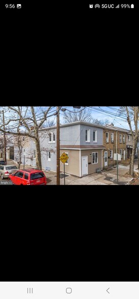 Building Photo - 565 Lamberton St