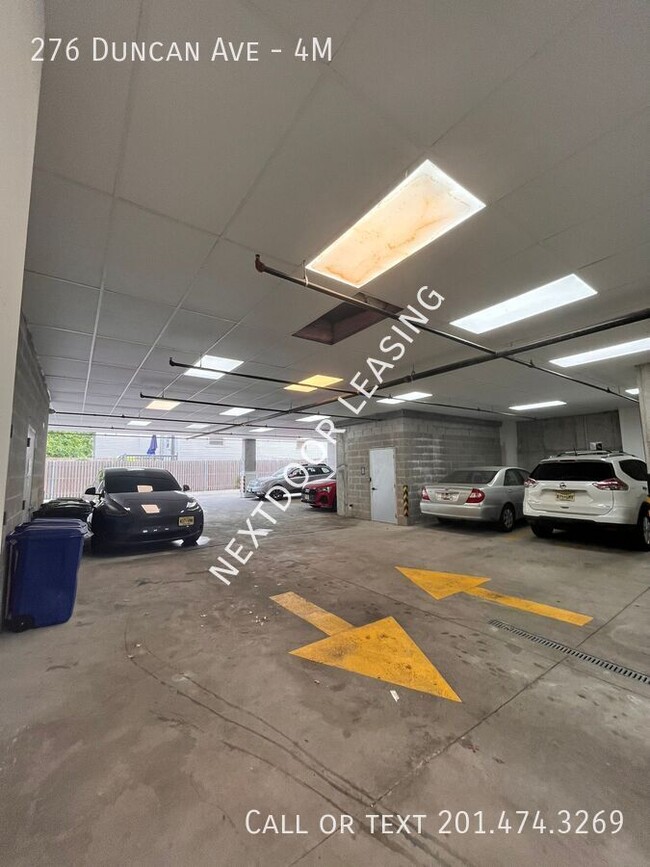 Building Photo - 276 Duncan Ave