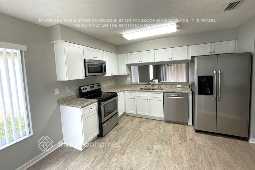 Building Photo - 18144 Canal Pointe St