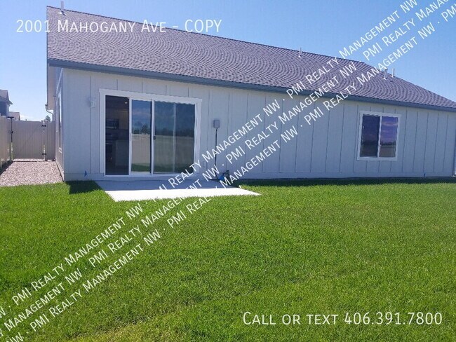Building Photo - 2001 Mahogany Ave