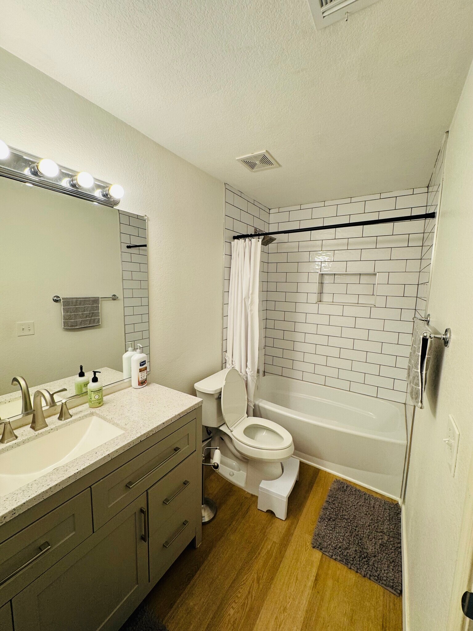 Building Photo - 7008 E Gold Dust Ave