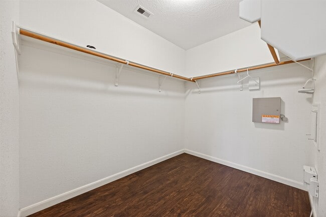 Building Photo - 16238 Ranchland Ln