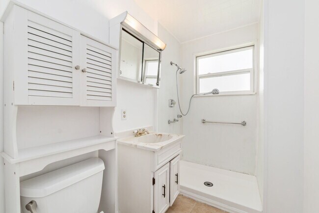 Building Photo - 3270 W 92nd Pl