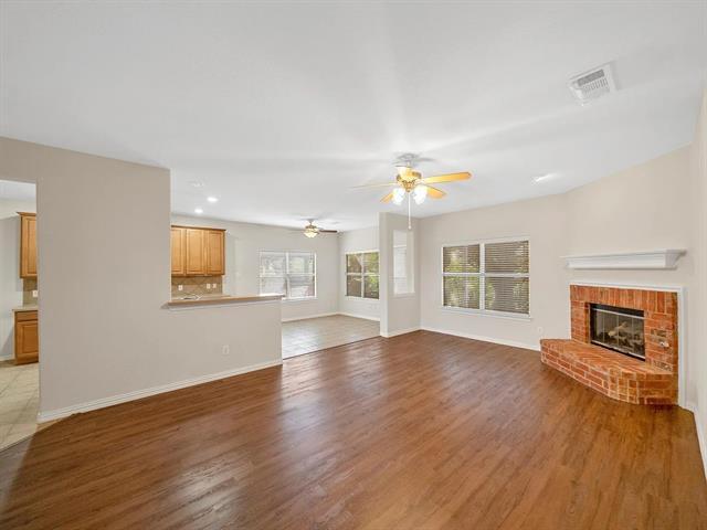 Building Photo - 2861 Laurel Oak Dr