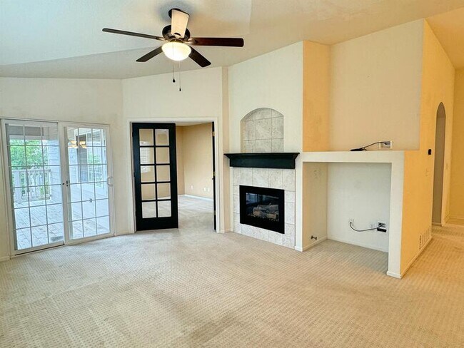 Building Photo - 4271 S Blackhawk Cir