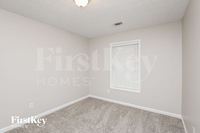 Building Photo - 727 Melrose Trce NE