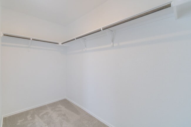 Building Photo - 157 Seminole Dr