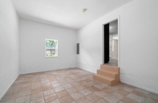 Building Photo - 131 Brandywine Dr