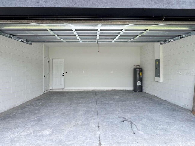 Building Photo - 3832 SW 157th Place Rd