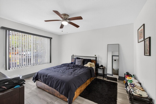 Building Photo - 4211 San Marino Blvd