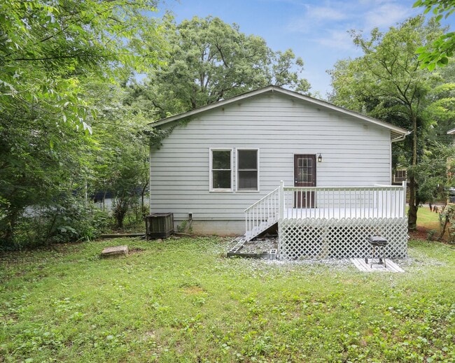 Building Photo - Charming 3BR House in Atlanta