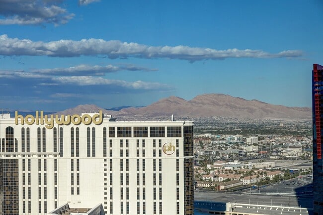 Building Photo - 3726 S Las Vegas Blvd