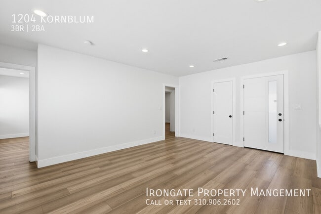 Building Photo - 1204 Kornblum-