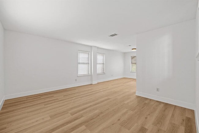 Building Photo - 13108 Tilder Dr