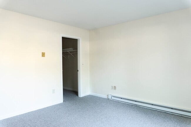 Building Photo - 41 Willow Springs