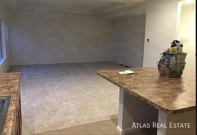 Building Photo - 18252 E 52nd Ave