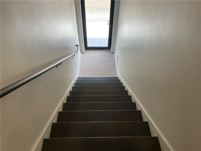 Building Photo - 47 Matilda St