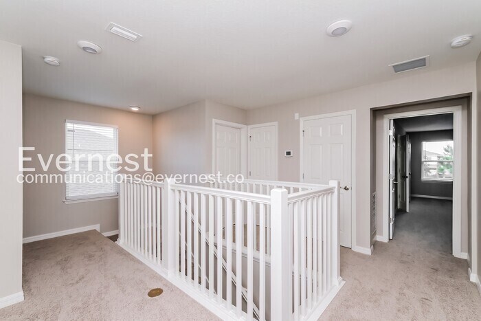 Building Photo - 5431 Little Stream Ln