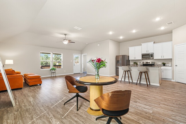 Building Photo - 7039 Diamond Vly