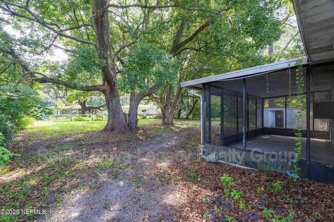 Building Photo - 3827 Colebrooke Dr