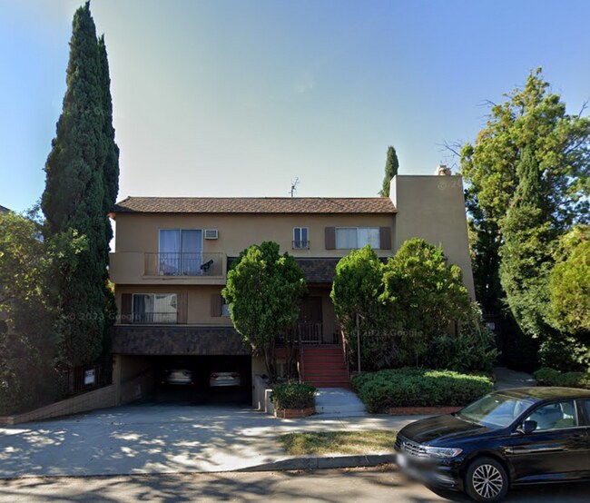 Building Photo - 1321 Centinela Ave