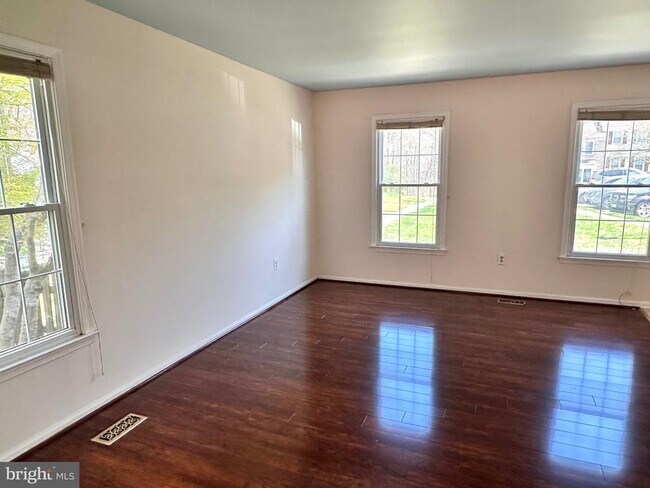 Building Photo - 7914 Forest Path Way