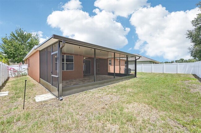 Building Photo - 12612 Avelar Creek Dr