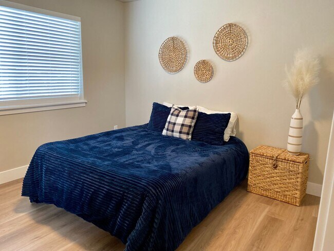 Building Photo - 63286 NW Oregon Ave