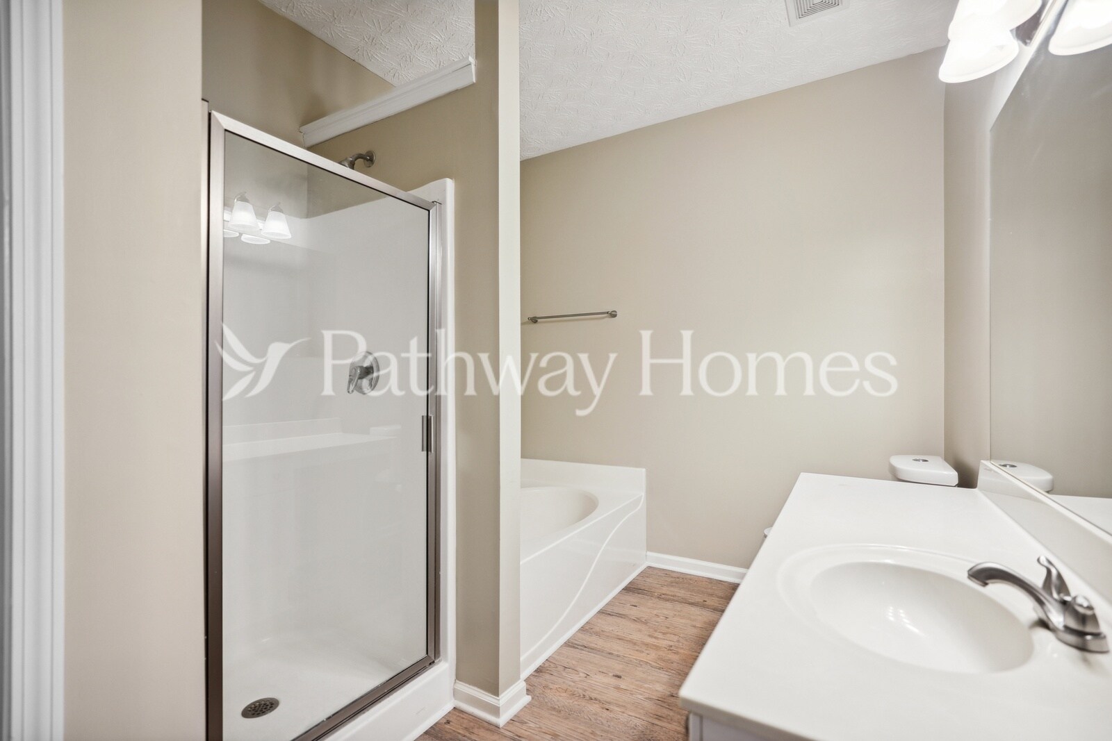 Building Photo - 4922 Vireo Dr