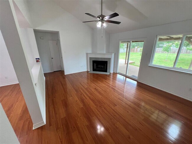 Building Photo - 204 Quail Meadow Dr