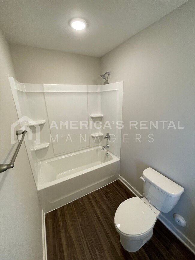 Building Photo - 298 Shiloh Creek Dr