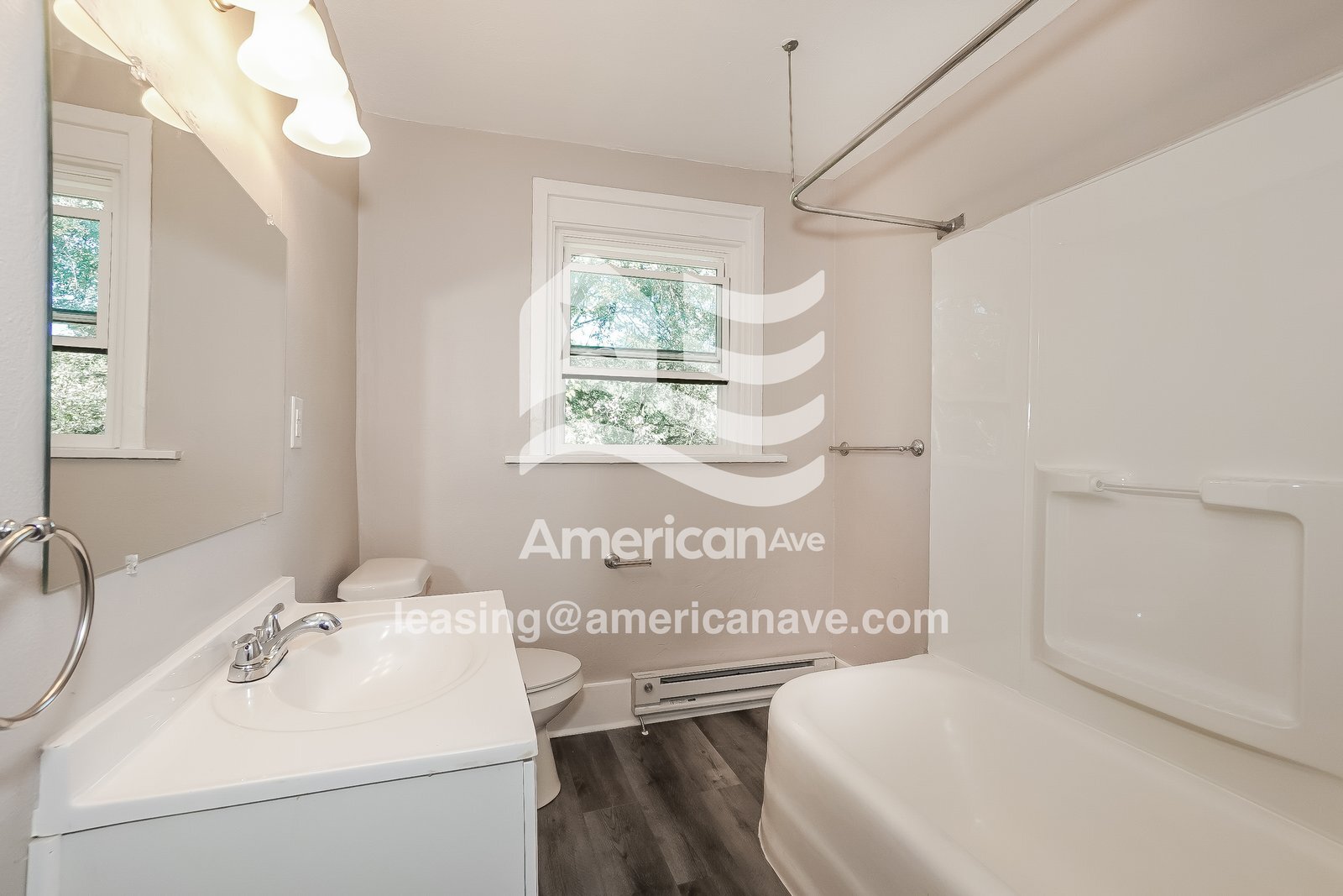 Building Photo - 803 Eathan Ave