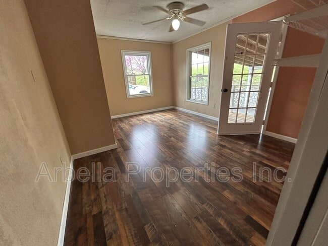 Building Photo - 295 Arrowood Rd