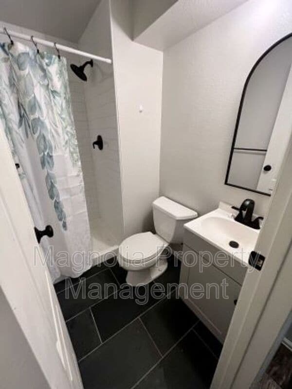 Building Photo - 5360 Solar Ridge Dr